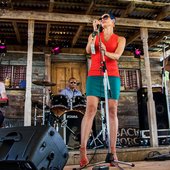 Miss Melanie & The Valley Rats 1