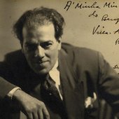 Villa-Lobos em 19 de novembro de 1940, em foto dedicada à esposa Arminda