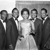 6171c0c00de37a0c84d6fdbe_the_platters.jpg