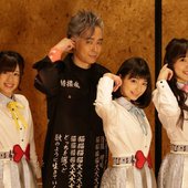 news_header_otsukikenjitoearphones_photo01.jpg