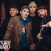 01.jpg