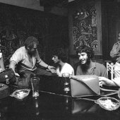 Shlomo Gronich performing at Mandy's club in Tel Aviv, 1971.