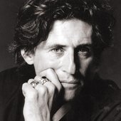 Gabriel Byrne