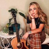 ella martine