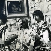 Mutantes tocando no programa Divino Maravilhoso na TV Record, no final dos anos 60