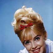 Sue Lyon