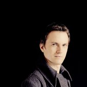 Alexandre Tharaud (photo credit: Marco Borggreve)