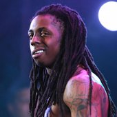 1090069-singer-lil-wayne-performs-on-hot-97-s-950x0-2.jpg