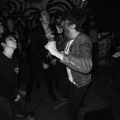 0015251610_10.jpg