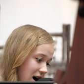 Dominika w czasie występu w III LO w Gdańsku