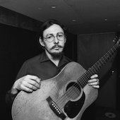 Norman Blake (photo by Henry Horenstein)