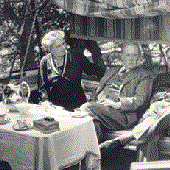 Othmar Schoeck auf Schloss Bremgarten bei Bern, zu Gast bei Dr. h. c. Max Wassmer, ca. 1940. Von links nach rechts: Ernest Bauer, die Kammersängerin Ilona Durigo, der Komponist und Freund Fritz Brun und Schoeck.