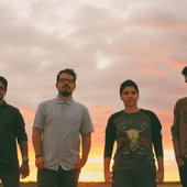 Banda Quatro Por Dois