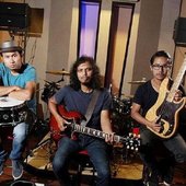 Gugun Blues Shelter 3