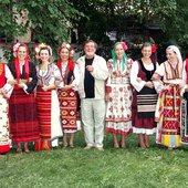 Dagostin Folk National in their natural habitat