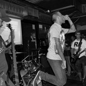 Show CxAxLxPx+Prevail+La letra pequena