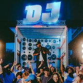 DJ