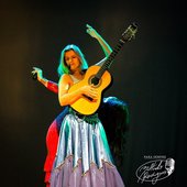 Adriana Farias.jpg