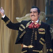 vicente-fernandez-dead-obituary-gettyimages-114676997.jpeg