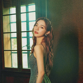 Singer_975913574.jpg