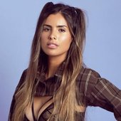 contratar-a-valentina-olguin-1.jpg