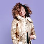 Izzy Bizu