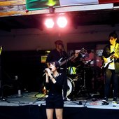 Diana cantando bien bonito