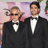 andrea-bocelli-matteo-bocelli-duo.jpg