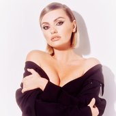 Alexandra Stan