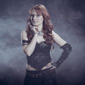 eluveitie-fabienne-1.jpg