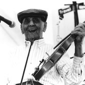 Dennis McGee in 1980.jpg