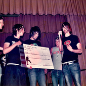 A SKYLIT DRIVE  [2006]