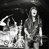 Party dozen live