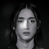 Maddox ~ photoshoot Rollingstones.jfif
