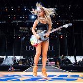 Lindsay-Ell-3.jpg