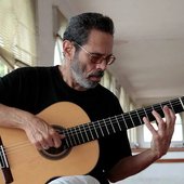 Leo-Brouwer-photo-by-Juan-Miguel-Morales.jpg