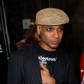 Tony Kanal