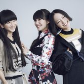 Perfume5.jpg