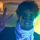 Dj Stormbrewer (giving the peace sign)