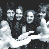 scorpions1004.jpg