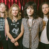 Tyler Bryant & The Shakedown