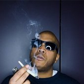 styles-p-solo-smoking.jpg