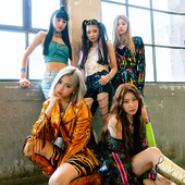 ITZY x Dispatch