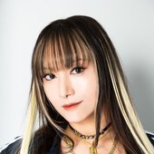 たかはし智秋.jpg