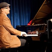 stu and piano