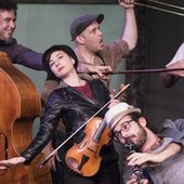 skirball-family-amphitheater2016-mostly-kosher[1].jpg