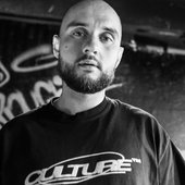 Hully Che