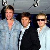 duran0duran-hall-of-fame-performance-andy-taylor.jpg