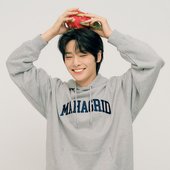 jeongin x mahagrid