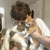 Eskimozin e os cats.jpeg